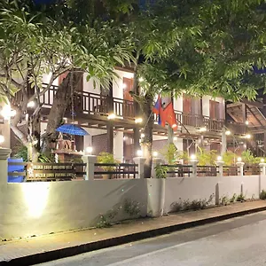 Hotel Golden Lotus Namkhan View